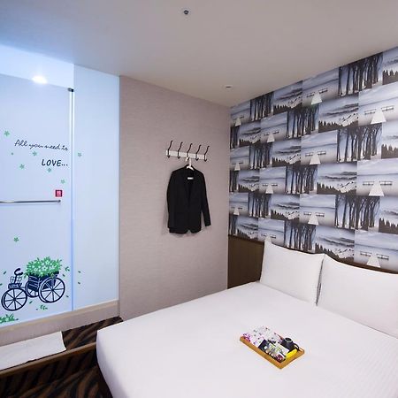 Starry Night Hotel Тайбэй Экстерьер фото